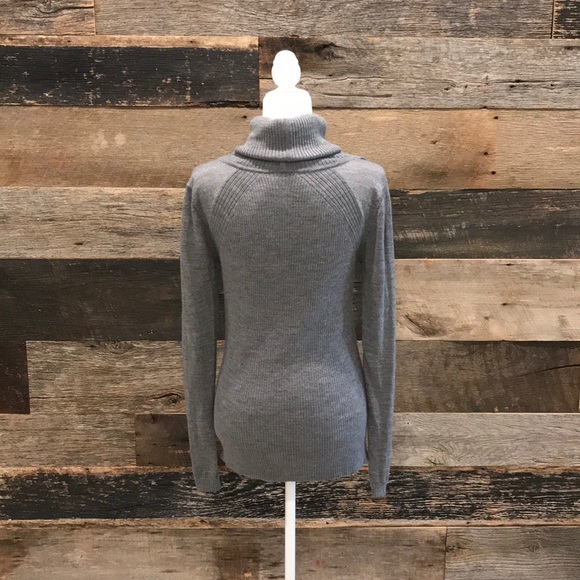 Lululemon Gray Merino Wool Sweater - Picture 4 of 8